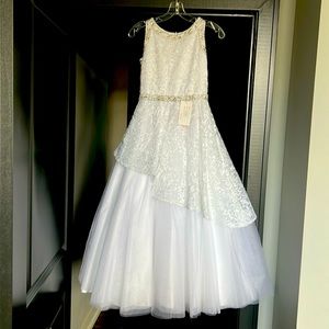 Maci dress brand new never worn. Tag still on it.